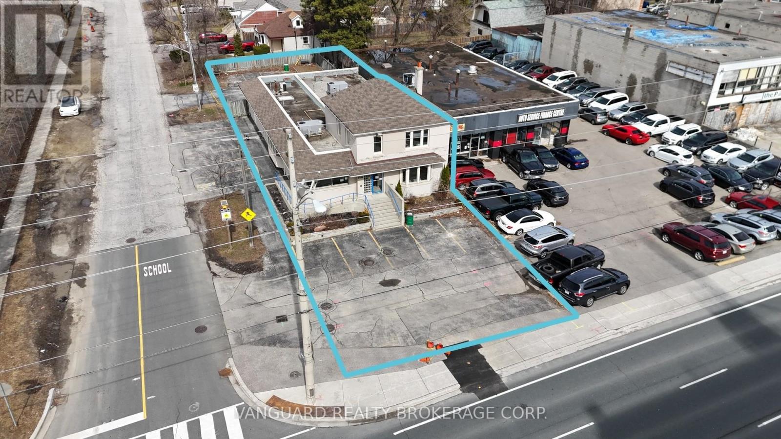 4560 KINGSTON ROAD, Toronto, Ontario