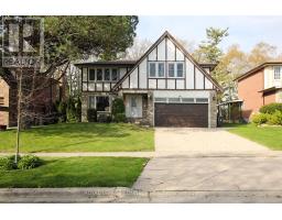 92 HOLMCREST TRAIL, Toronto, Ontario