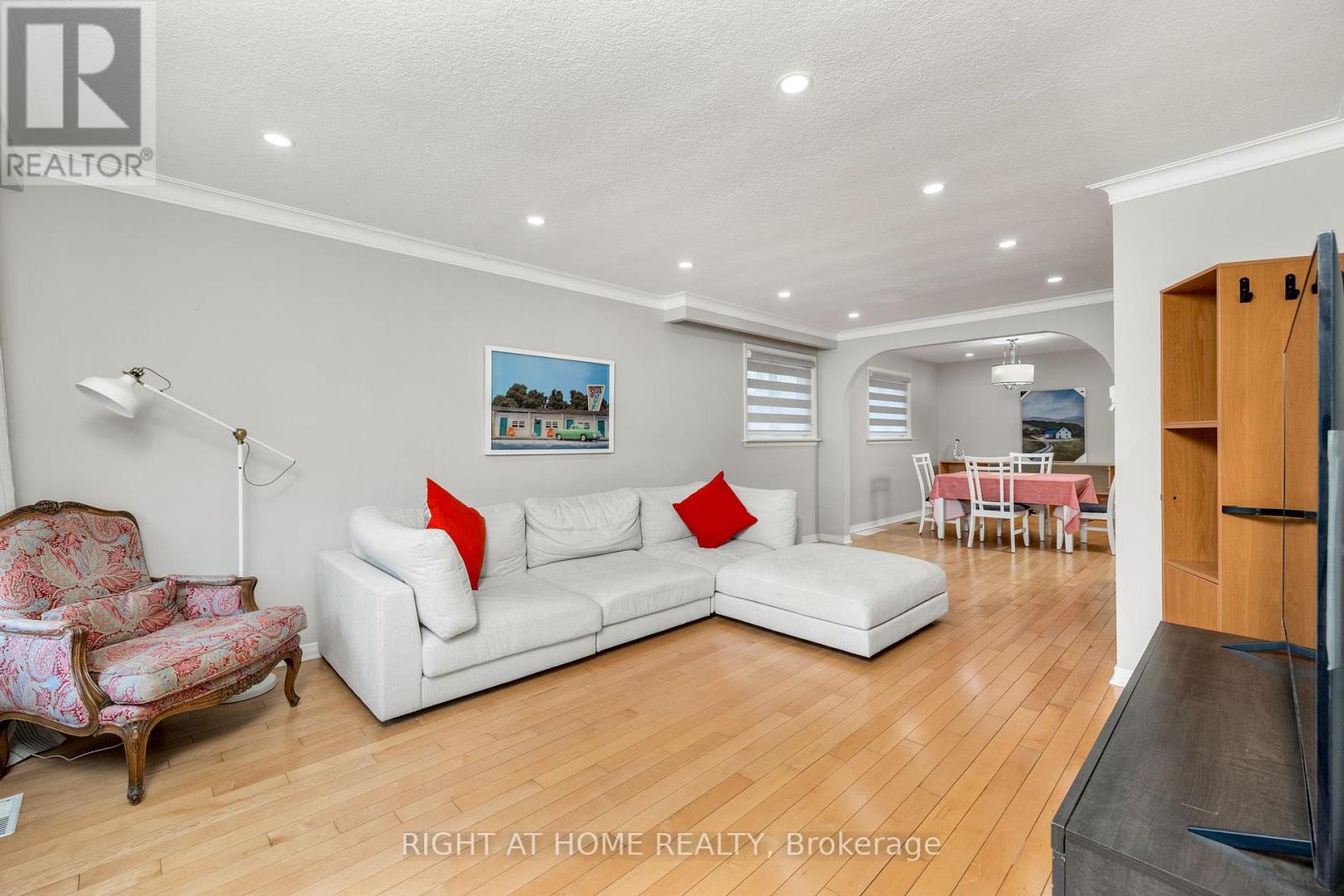 15 Dalcourt Drive, Toronto, Ontario  M1E 3G9 - Photo 5 - E12150274