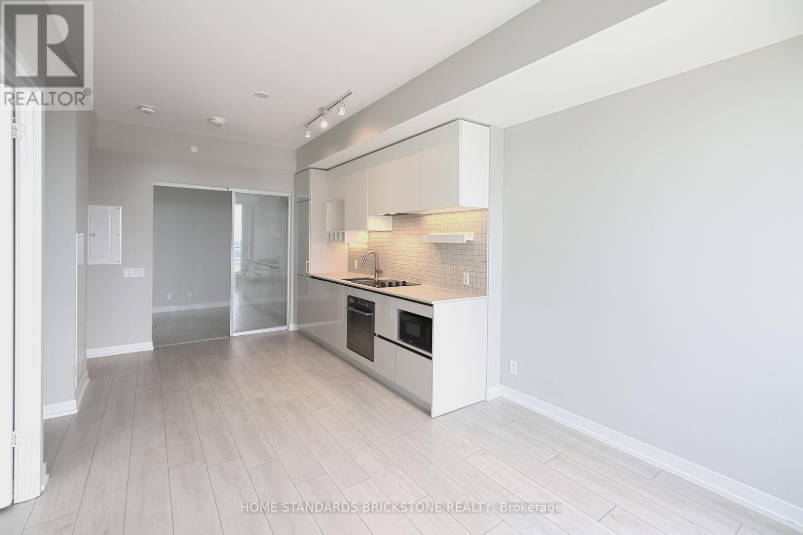 6008 - 898 Portage Parkway, Vaughan, Ontario  L4K 0J6 - Photo 2 - N12149909