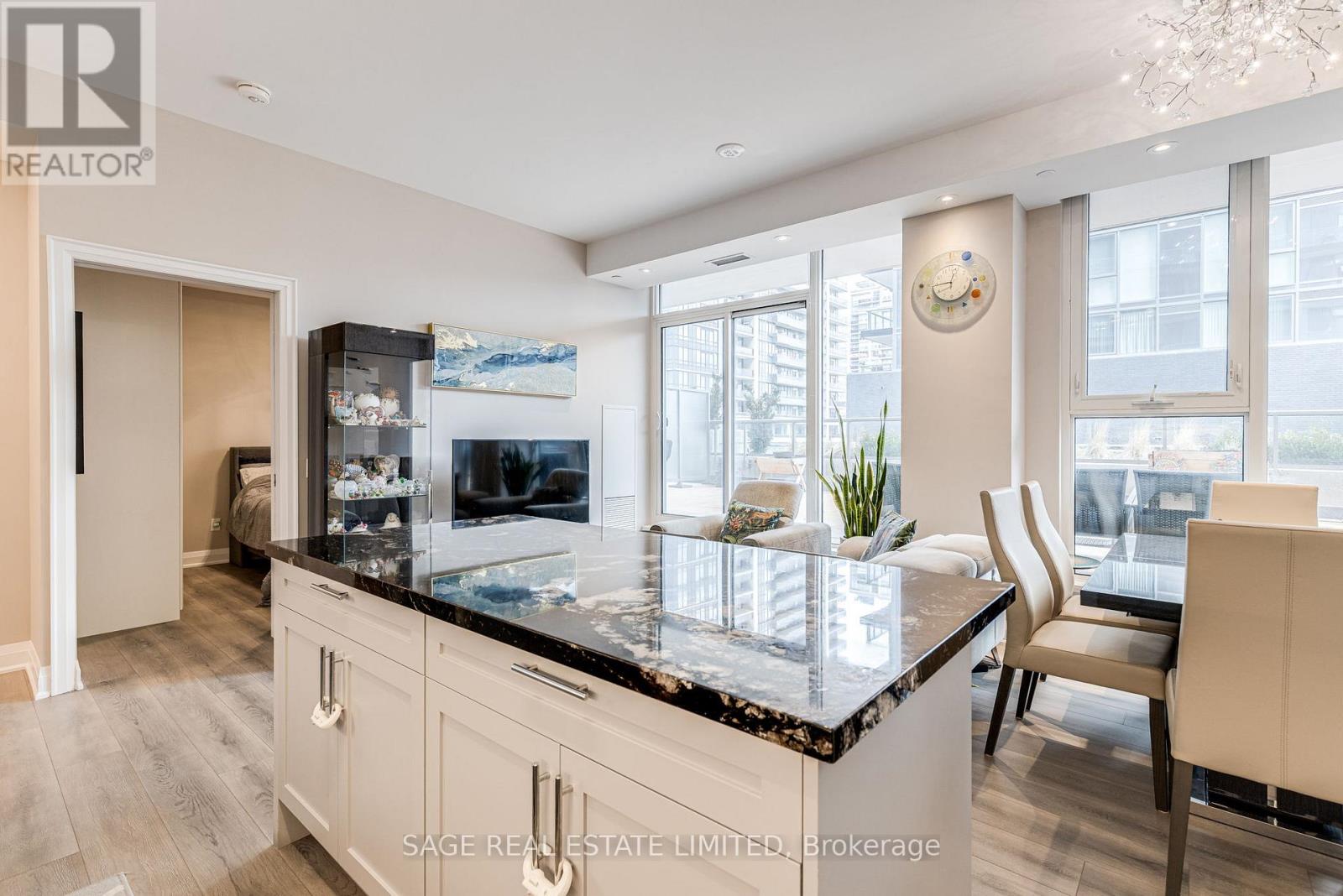 216 - 10 Gatineau Drive, Vaughan, Ontario  L4J 0L2 - Photo 10 - N12149912