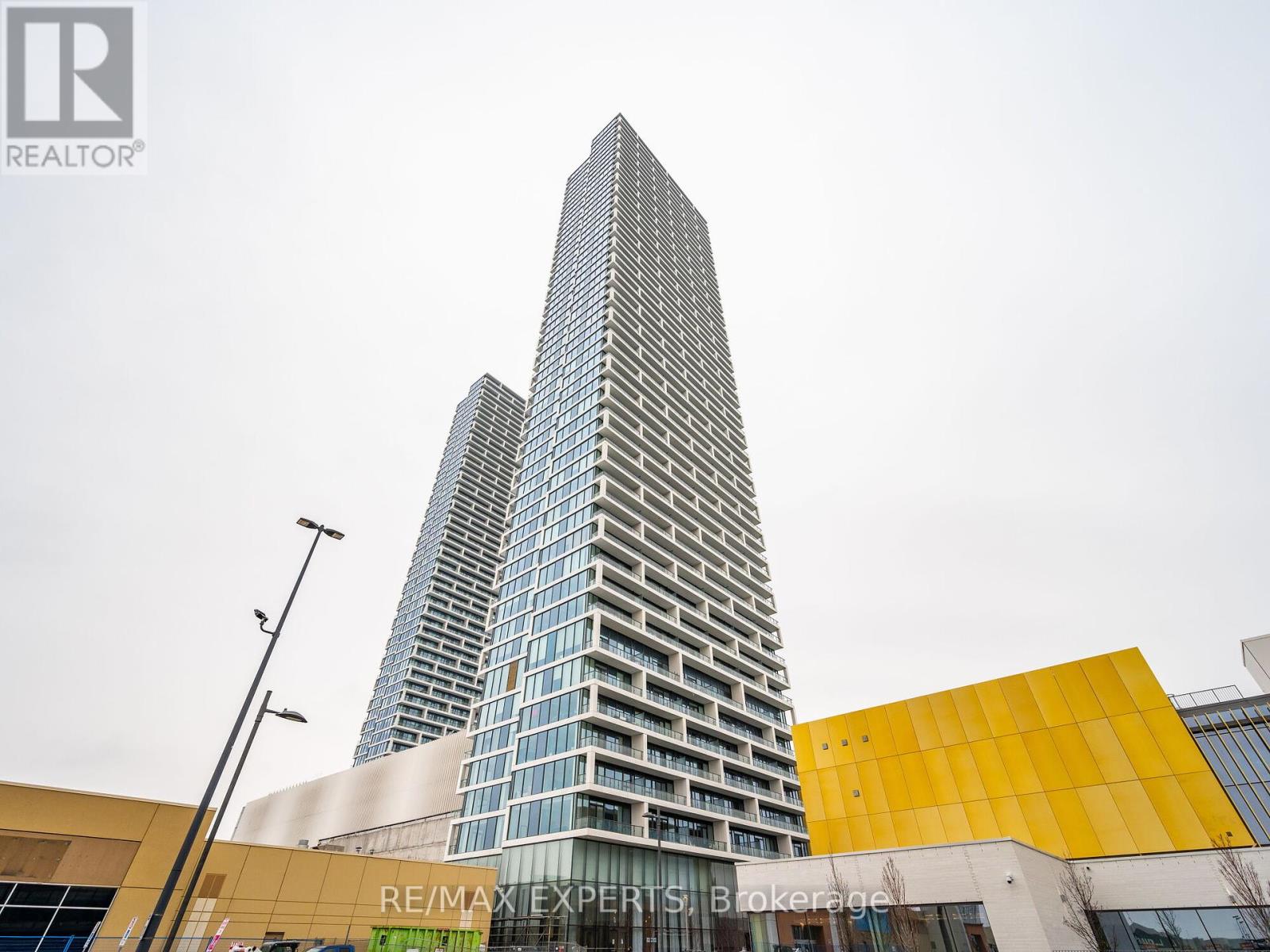 3505 - 5 BUTTERMILL AVENUE, Vaughan, Ontario