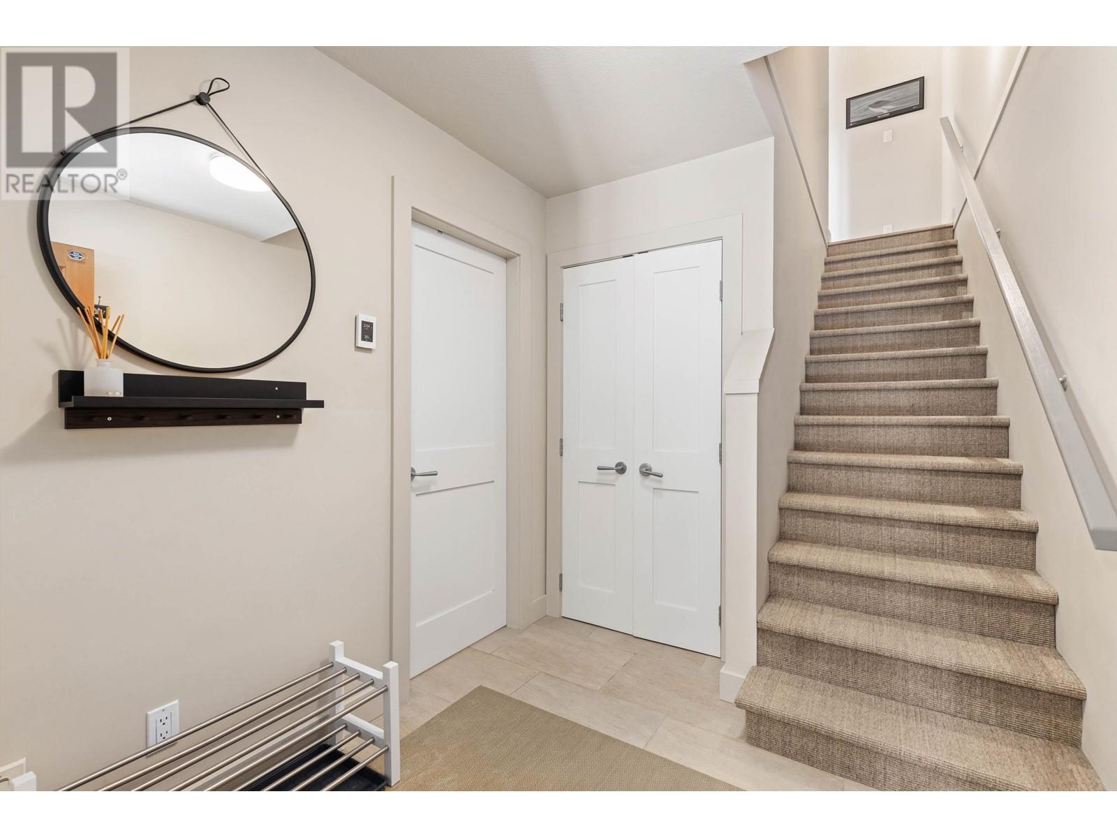 301 2222 Castle Drive, Whistler, British Columbia  V8E 0L7 - Photo 13 - R3003088