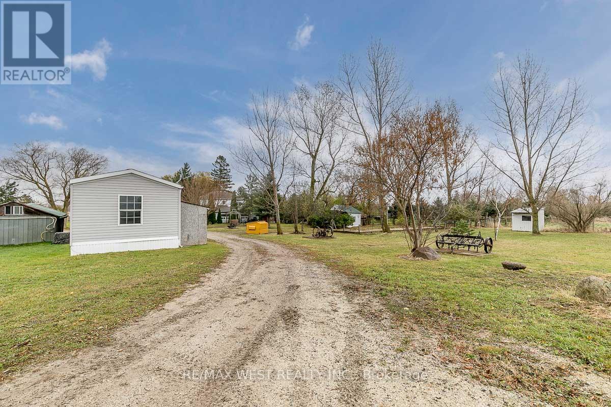 7941 Highway 26, Clearview (Stayner), Ontario  L0M 1S0 - Photo 32 - S12149952