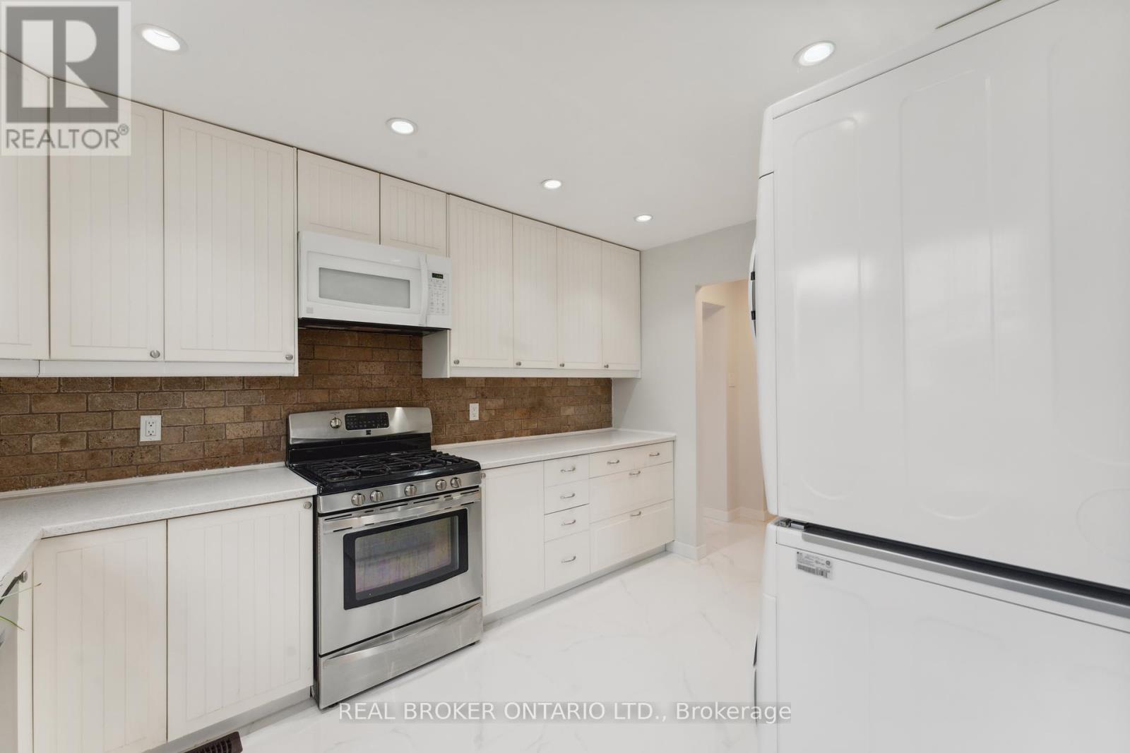125 Priam Way, Ottawa, Ontario  K2H 8S7 - Photo 17 - X12131614