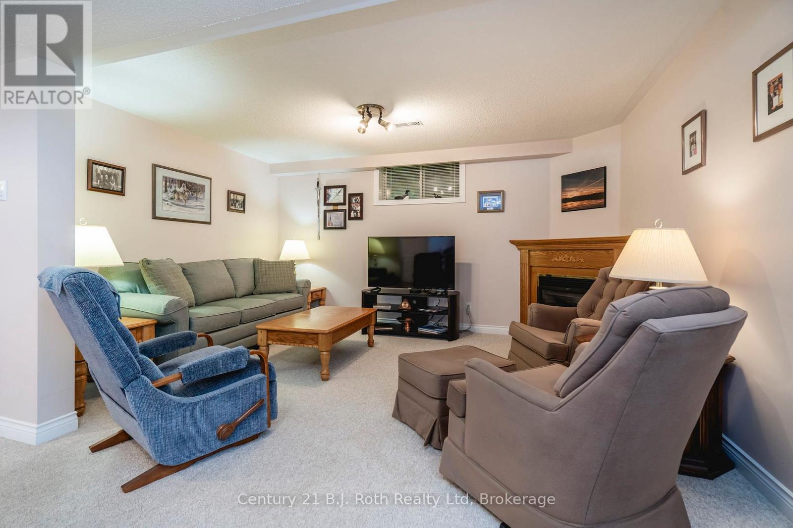 2 Charles Street, Penetanguishene, Ontario  L9M 2G6 - Photo 22 - S11996210