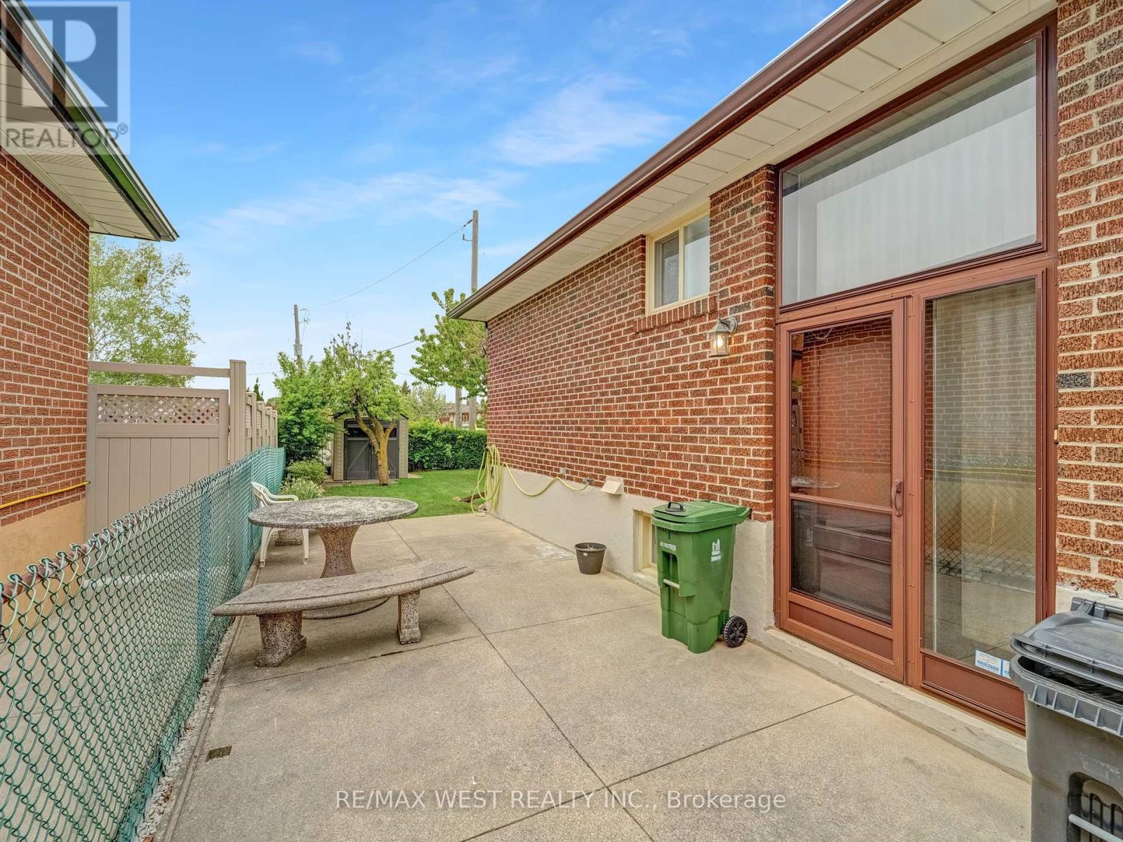 40 Windsor Road, Toronto, Ontario  M9R 3G4 - Photo 33 - W12149968