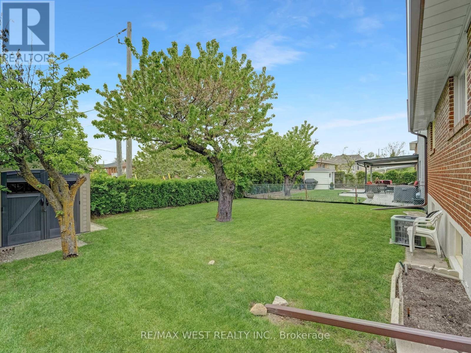 40 Windsor Road, Toronto, Ontario  M9R 3G4 - Photo 35 - W12149968