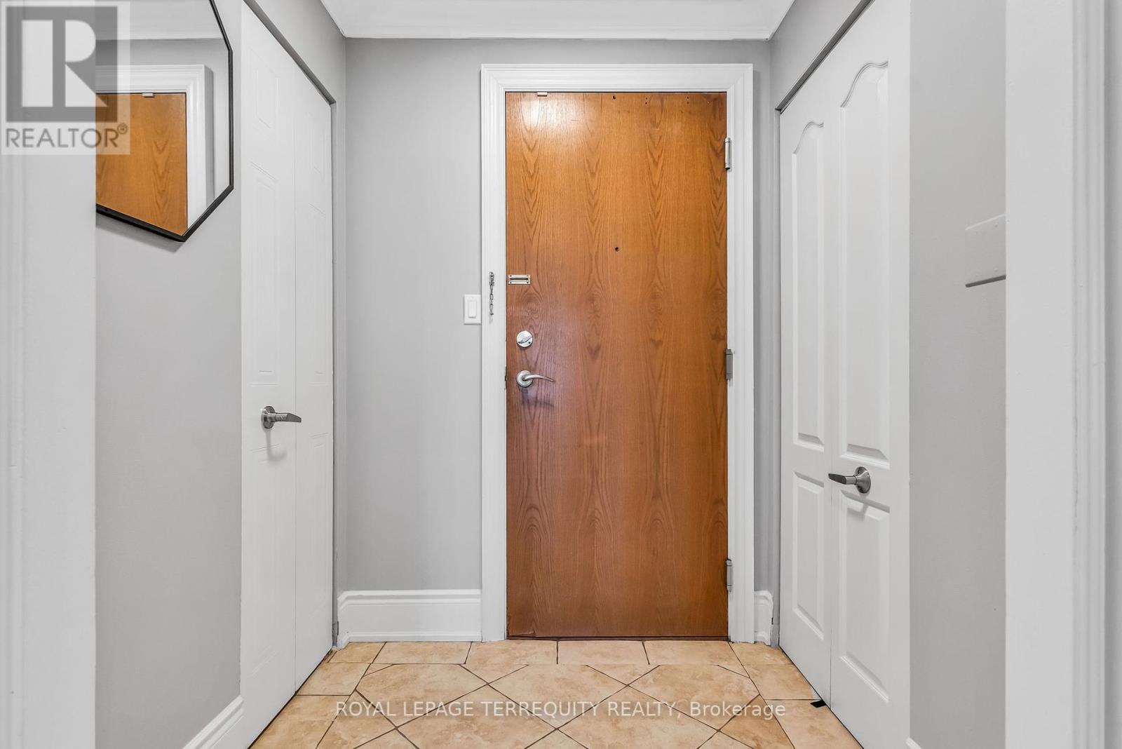 Property at 1405 - 3 HICKORY TREE ROAD image 4