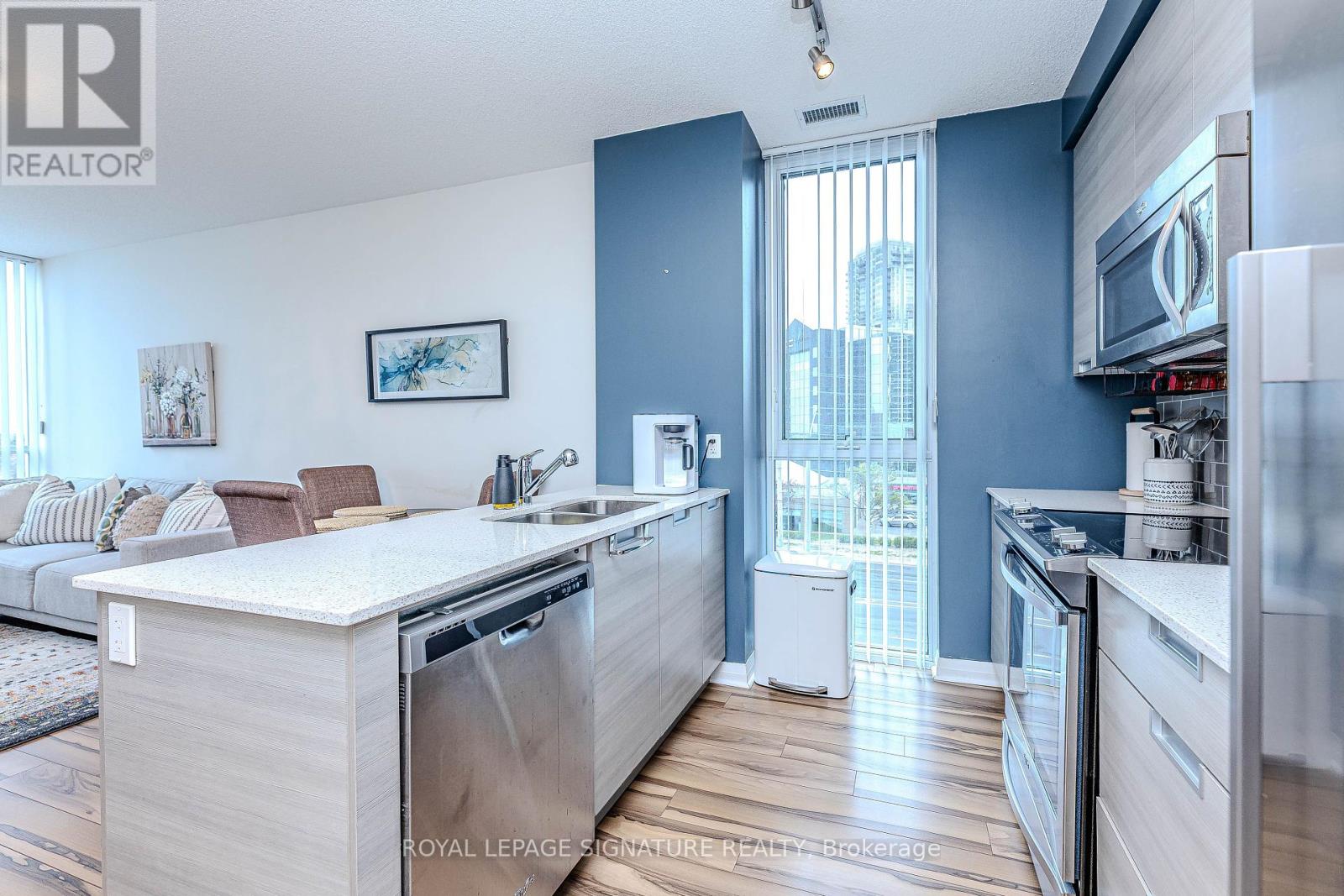 408 - 55 Eglinton Avenue W, Mississauga, Ontario  L5R 0E4 - Photo 12 - W12150006