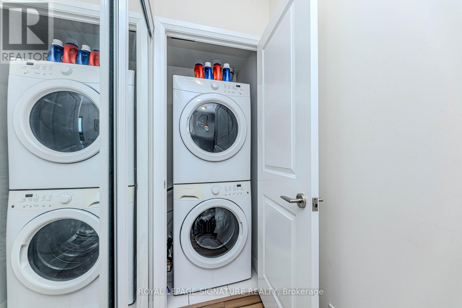 408 - 55 Eglinton Avenue W, Mississauga, Ontario  L5R 0E4 - Photo 7 - W12150006