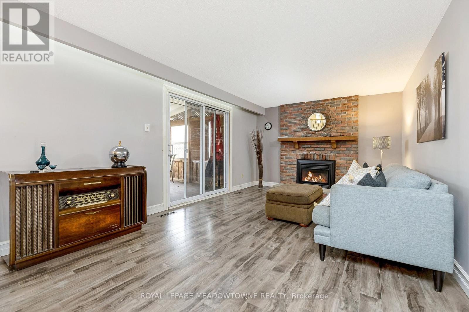 48 Norman Avenue, Halton Hills, Ontario  L7J 2R8 - Photo 16 - W12150038
