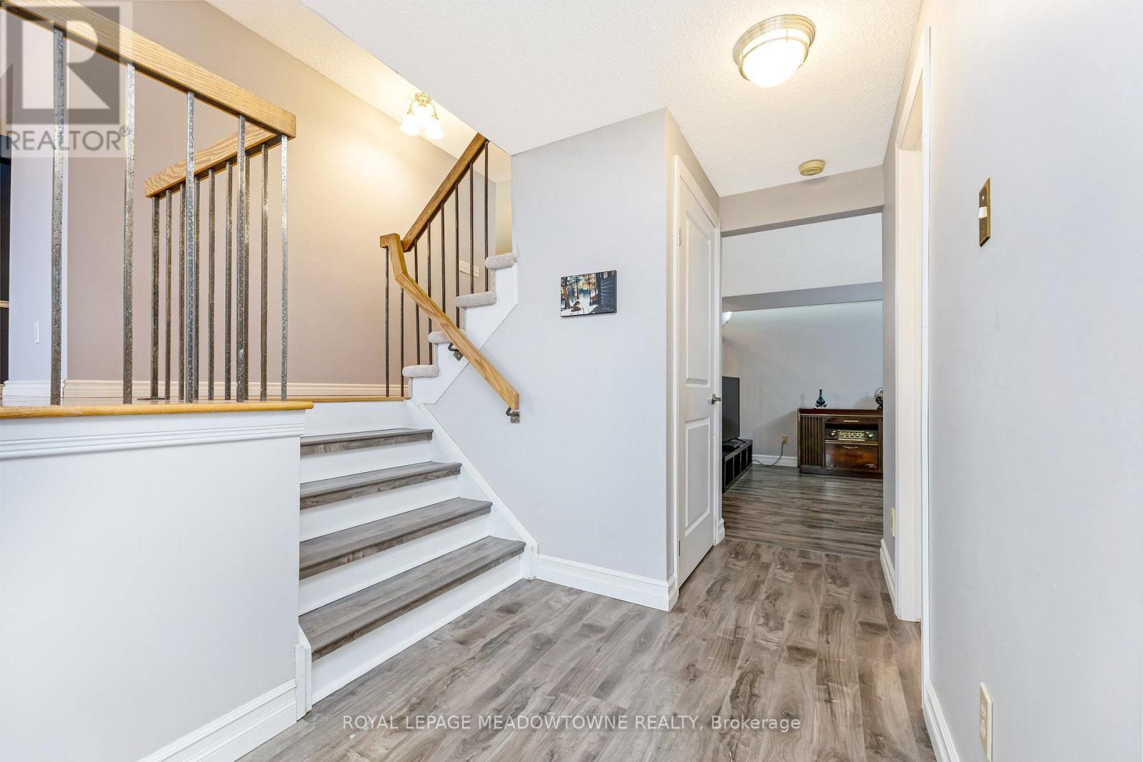 48 Norman Avenue, Halton Hills, Ontario  L7J 2R8 - Photo 24 - W12150038