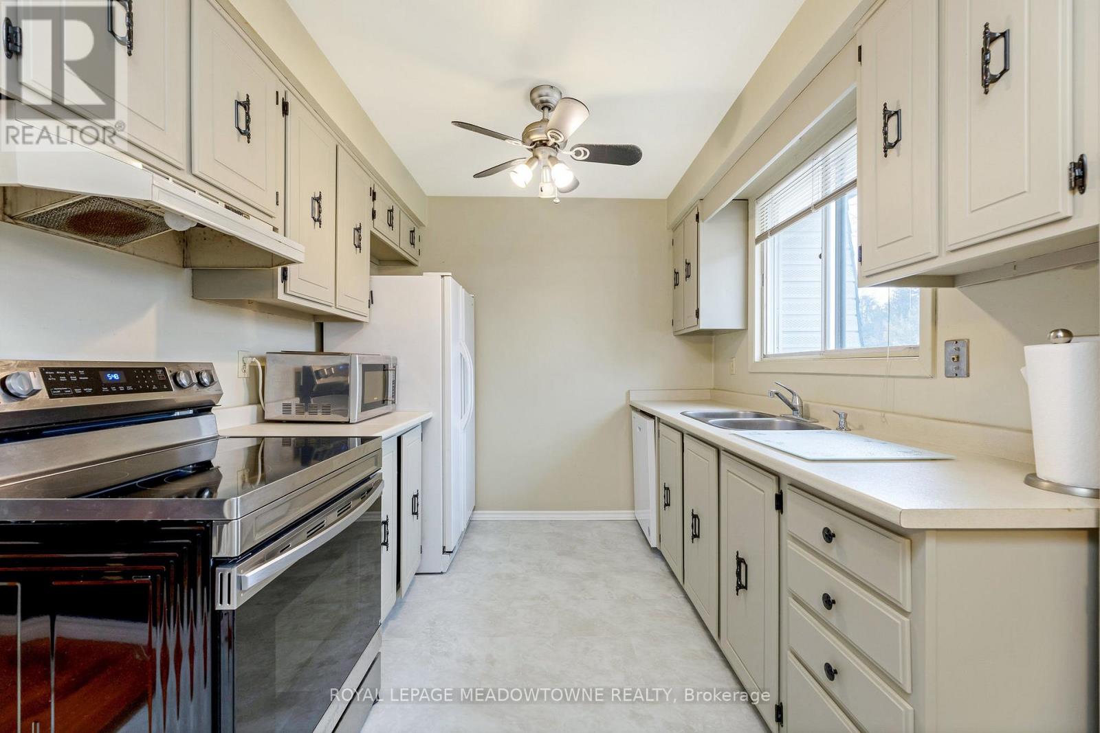 48 Norman Avenue, Halton Hills, Ontario  L7J 2R8 - Photo 28 - W12150038