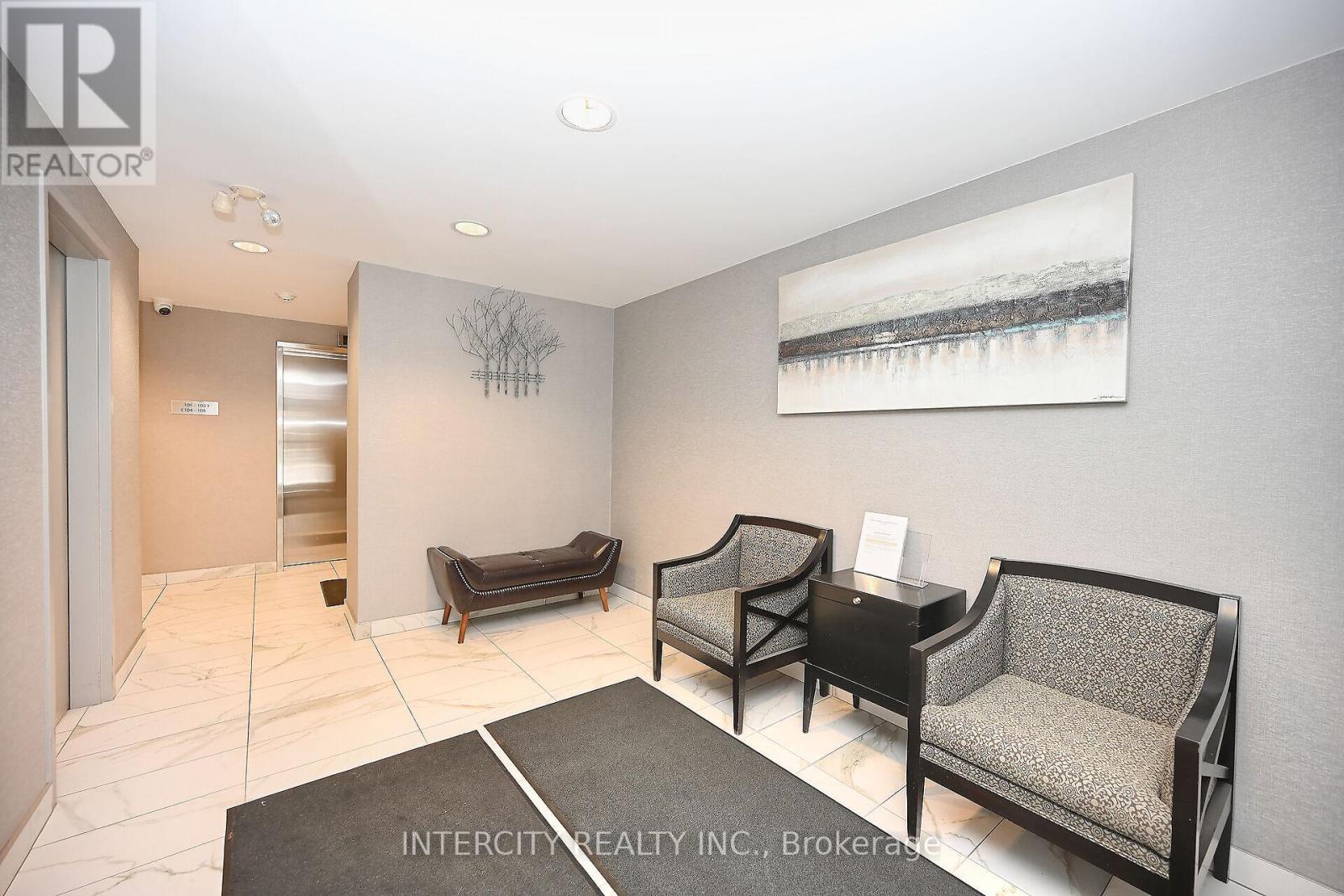306 - 32 Tannery Street, Mississauga, Ontario  L5M 6T6 - Photo 5 - W12150040