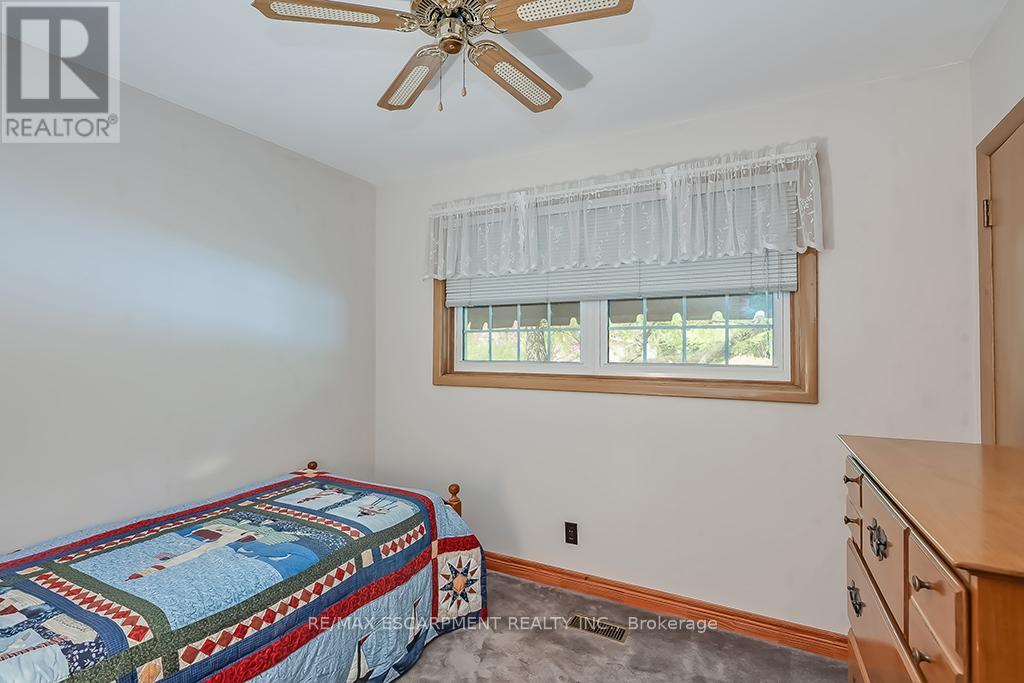 327 Strathcona Drive, Burlington, Ontario  L7L 2E2 - Photo 27 - W12150145
