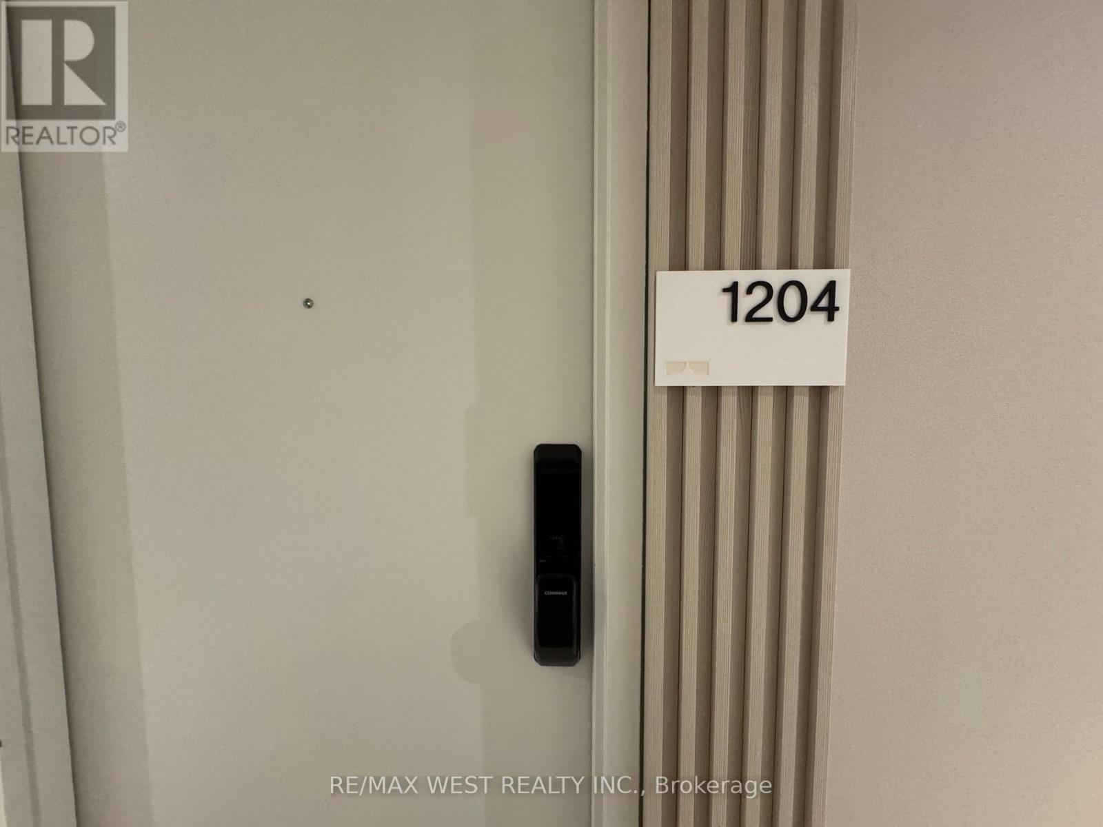 1204 - 28 Ann Street, Mississauga, Ontario  L5G 0E1 - Photo 12 - W12150147