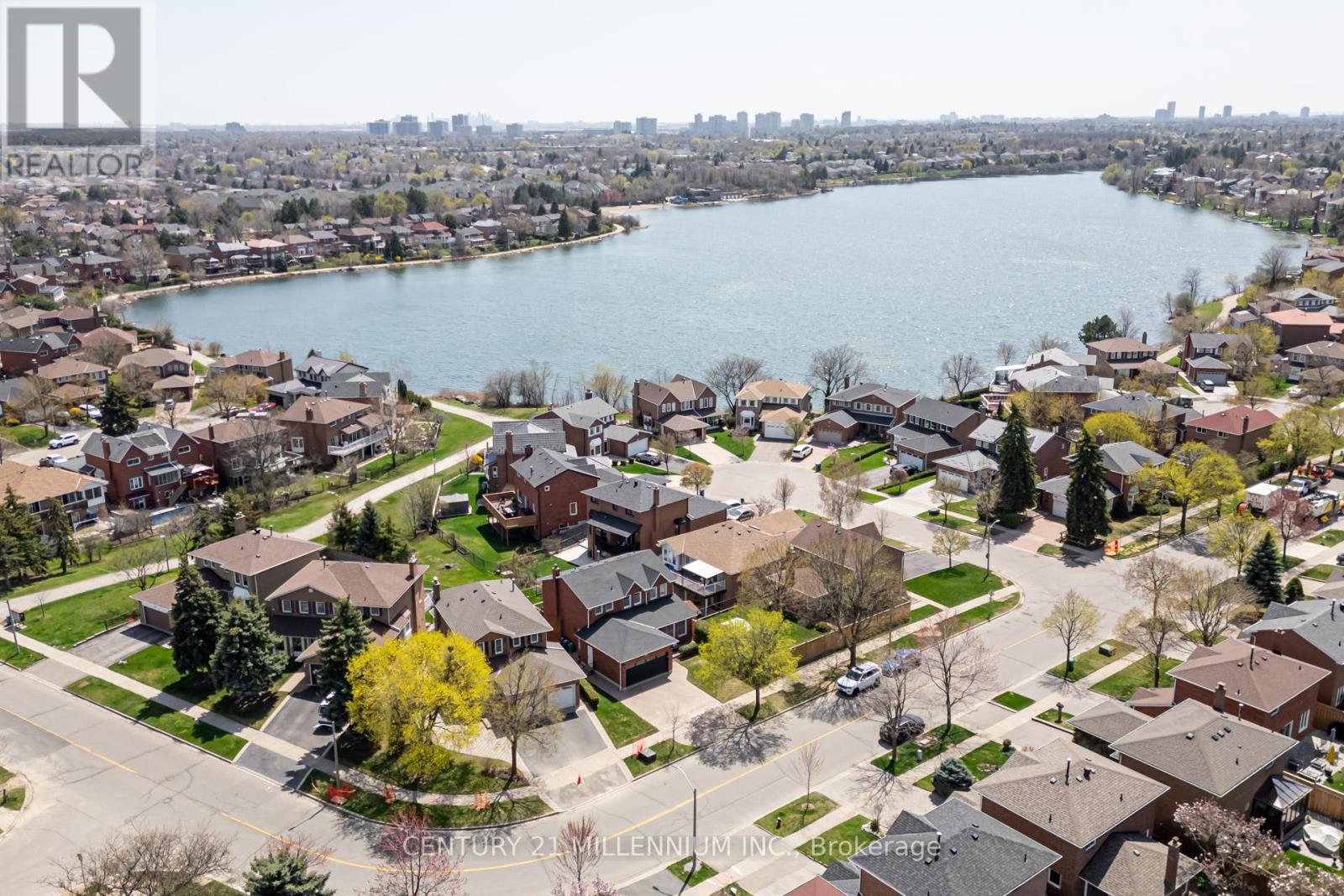 81 Philosopher's Trail, Brampton, Ontario  L6S 4L4 - Photo 40 - W12150169
