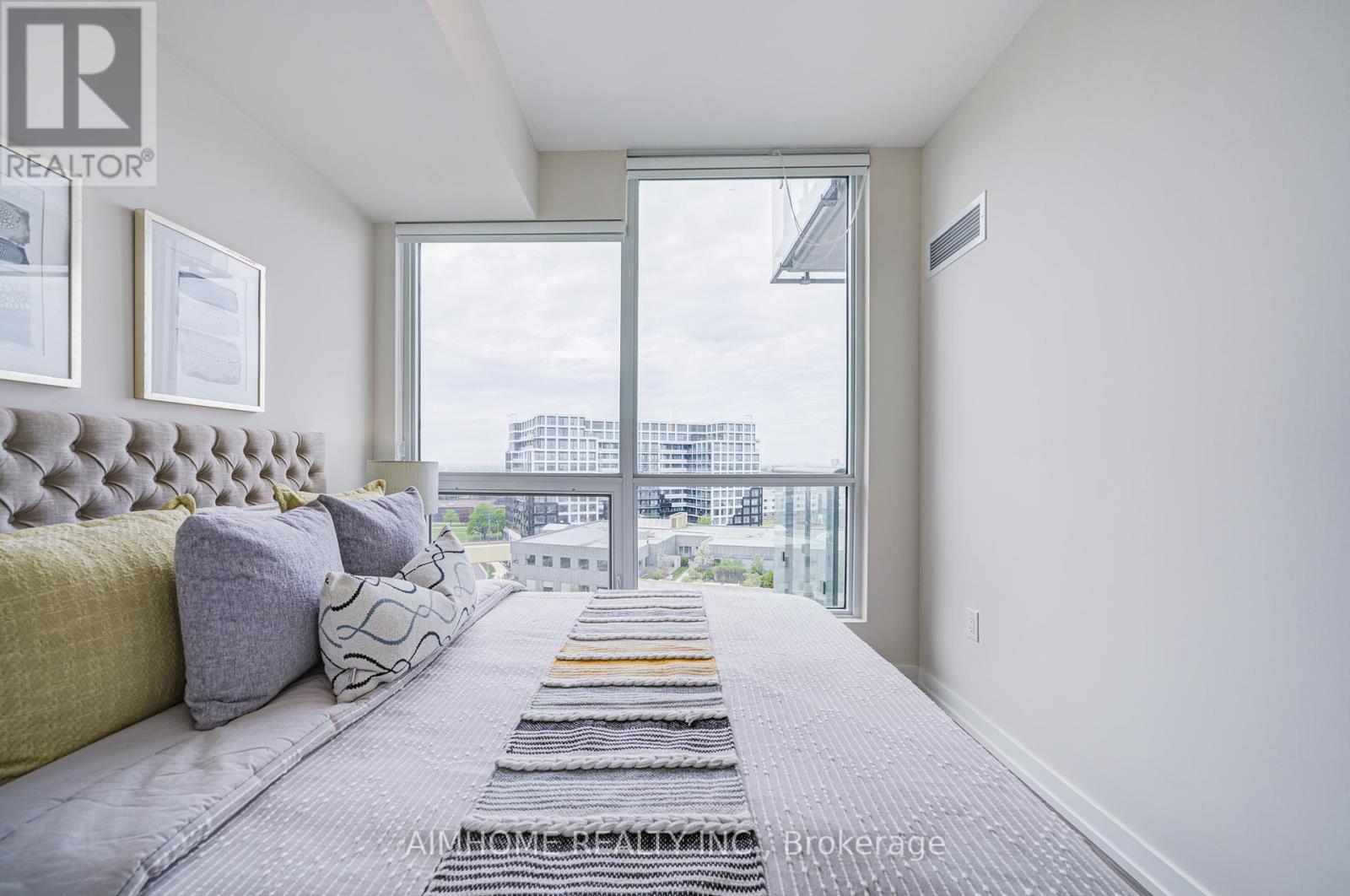 1202 - 10 De Boers Drive, Toronto, Ontario  M3J 0L6 - Photo 26 - W12150242
