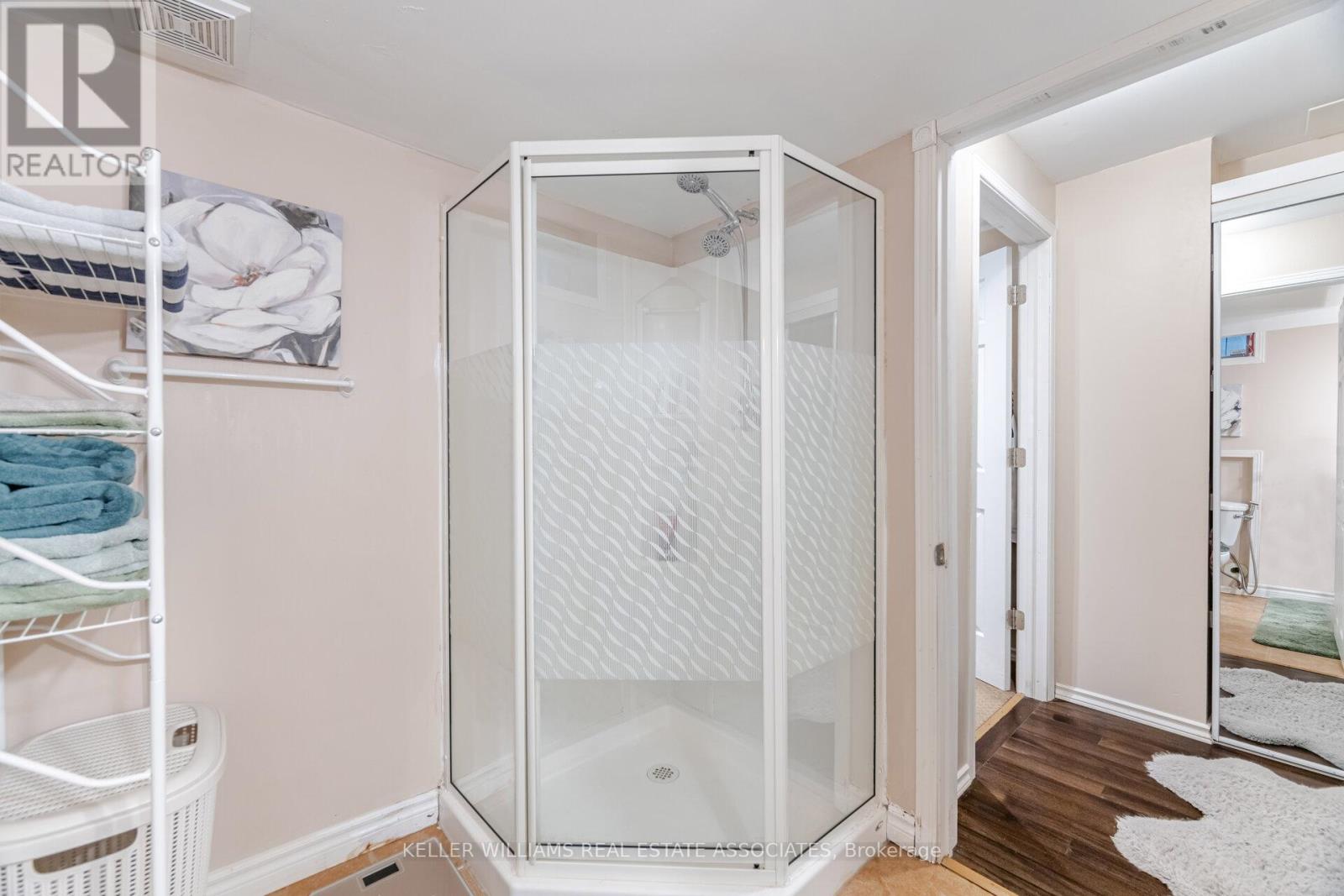 5499 Fudge Terrace, Mississauga, Ontario  L5M 0M9 - Photo 41 - W12150255