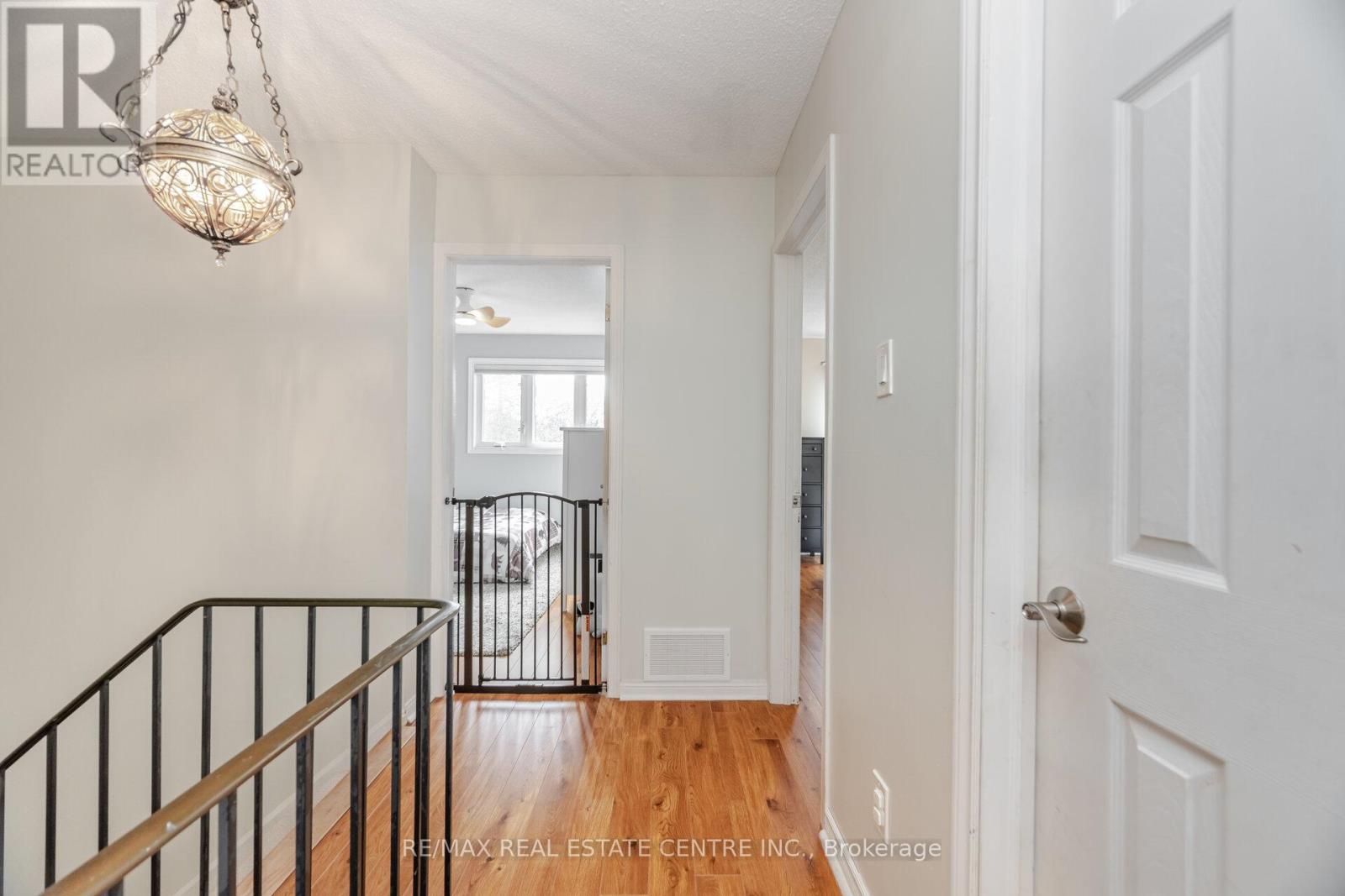 3017 Glace Bay Road, Mississauga, Ontario  L5N 2J9 - Photo 19 - W12150264