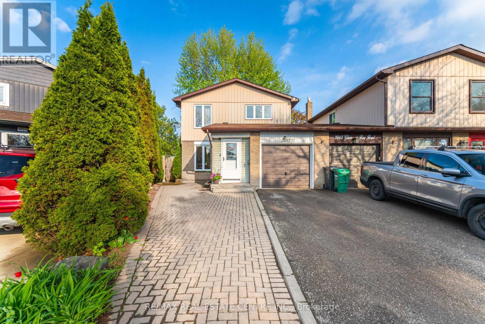 3017 Glace Bay Road, Mississauga, Ontario  L5N 2J9 - Photo 2 - W12150264