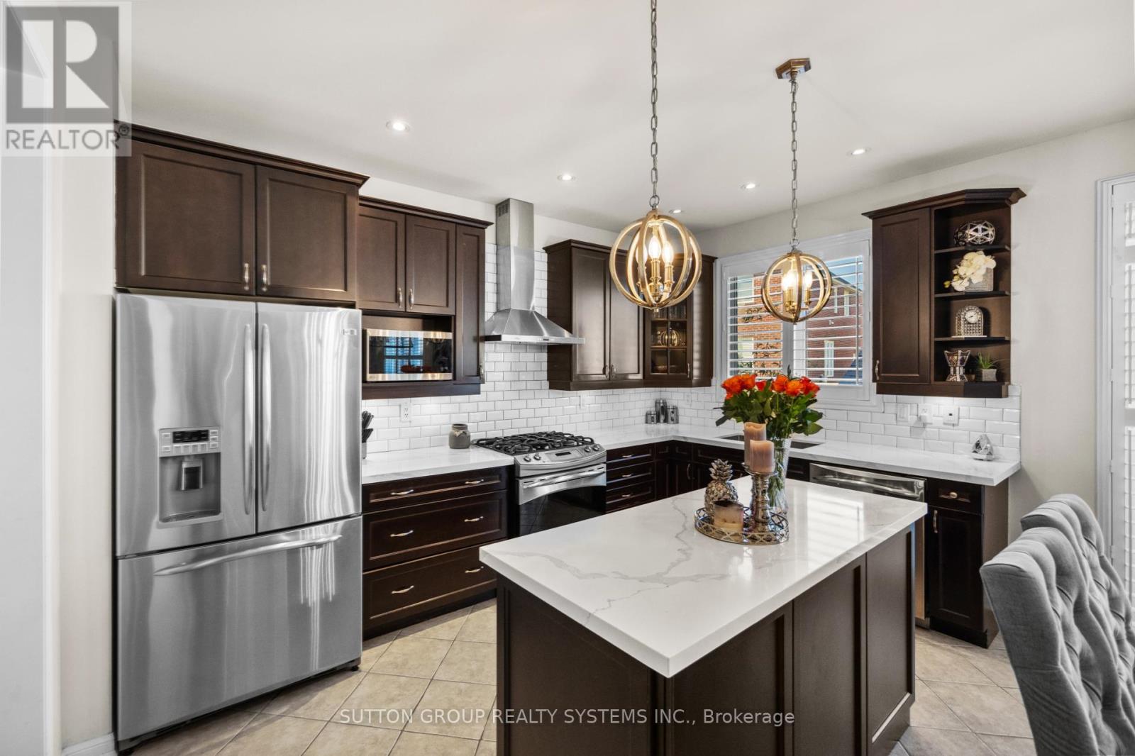925 Dice Way, Milton, Ontario  L9T 8C9 - Photo 15 - W12150291