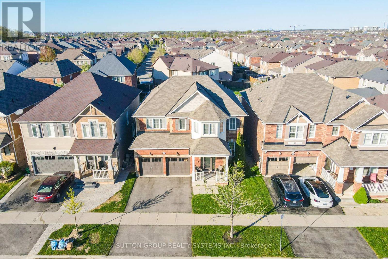 Property at 925 DICE WAY image 3