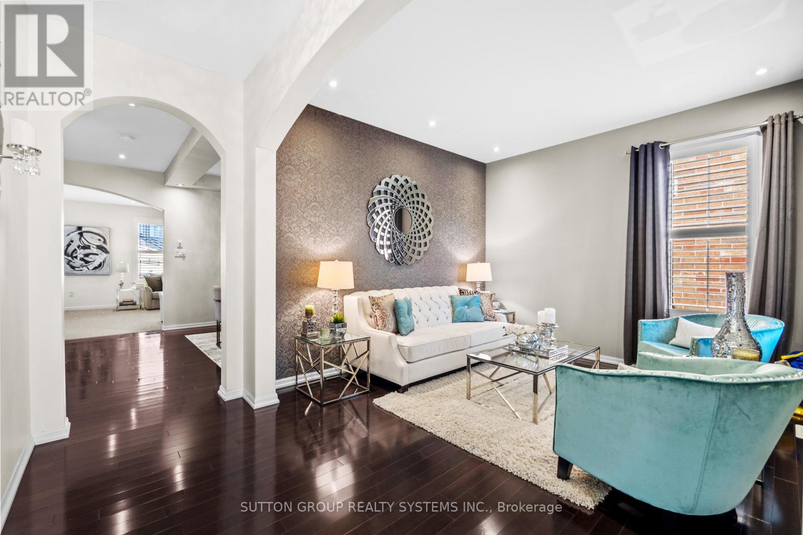 Property at 925 DICE WAY image 5