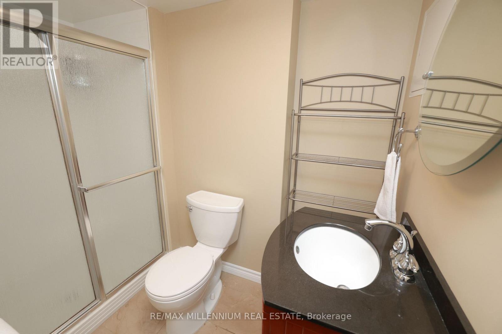 10 Manderley Place, Brampton (Central Park), Ontario  L6S 2S6 - Photo 29 - W12150292