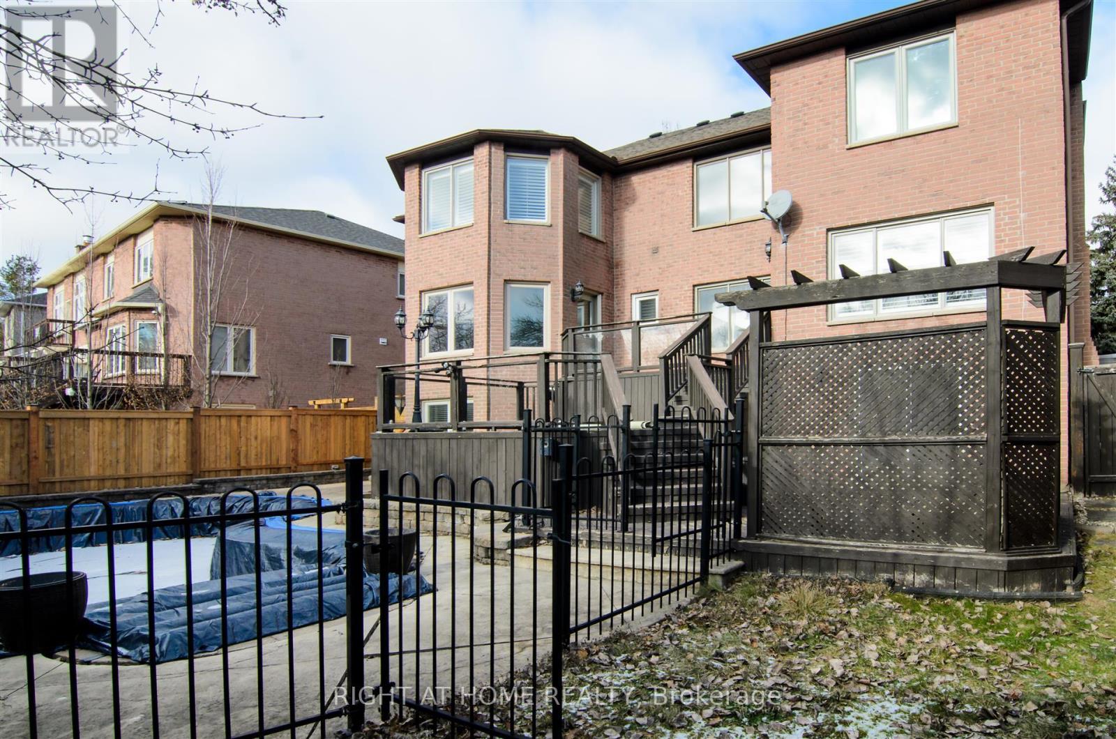2124 Nipigon Drive, Oakville, Ontario  L6H 4E4 - Photo 23 - W12150304