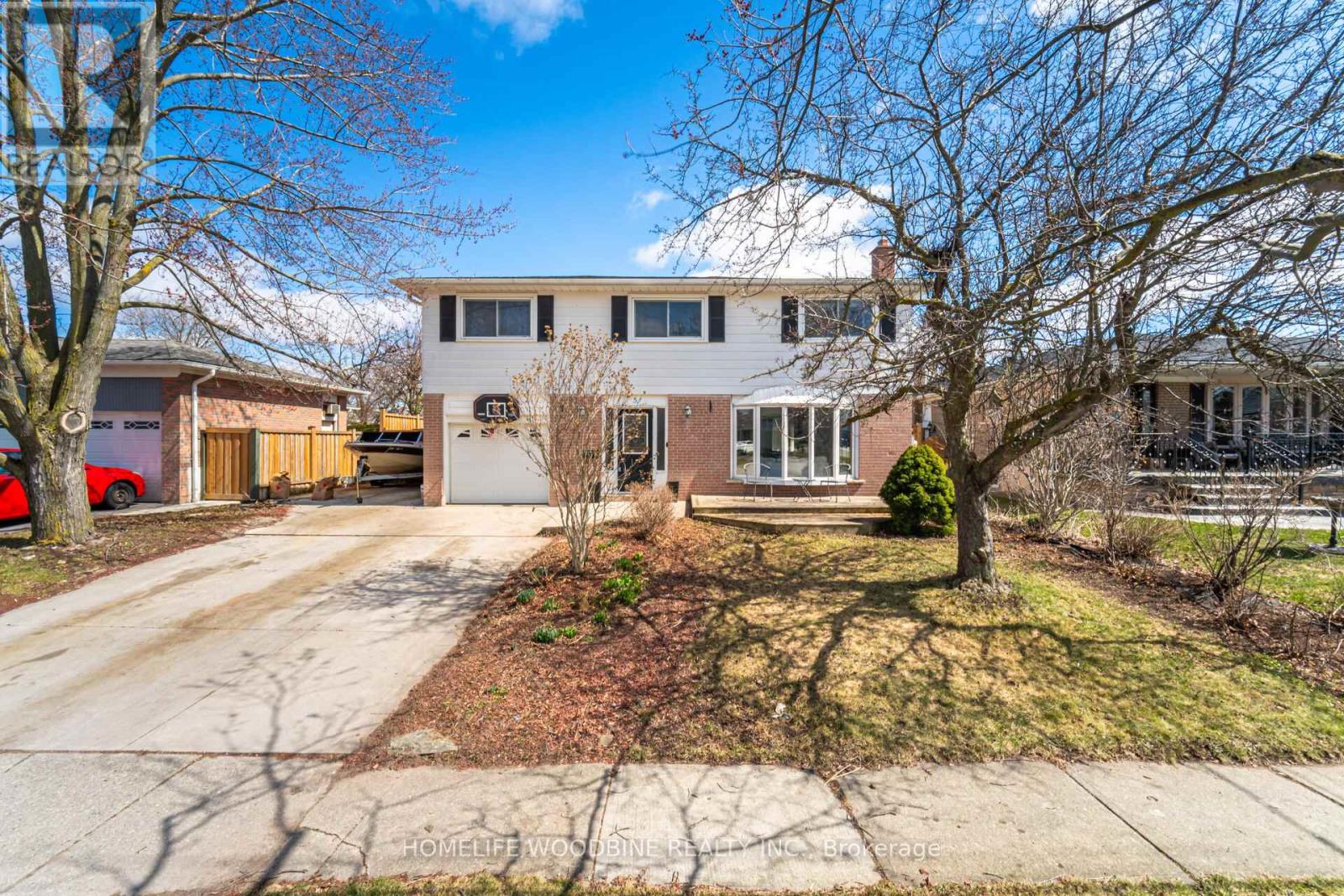 5 Stockman Crescent, Halton Hills, Ontario  L7G 1J5 - Photo 2 - W12150314