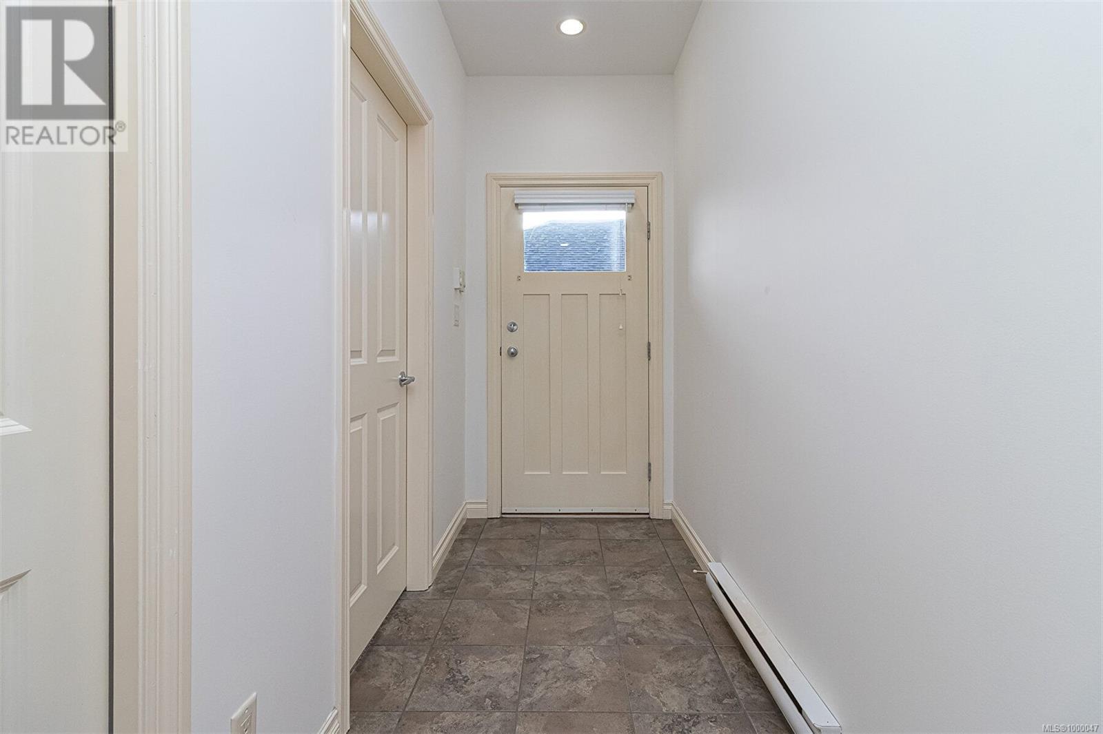 4 9625 Fifth St, Sidney, British Columbia  V8L 2W7 - Photo 14 - 1000047