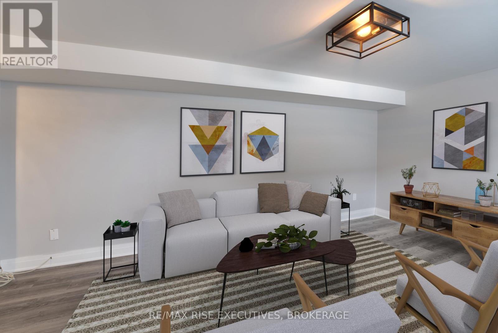 Property at 2 - 258 KINGSCOURT AVENUE image 3