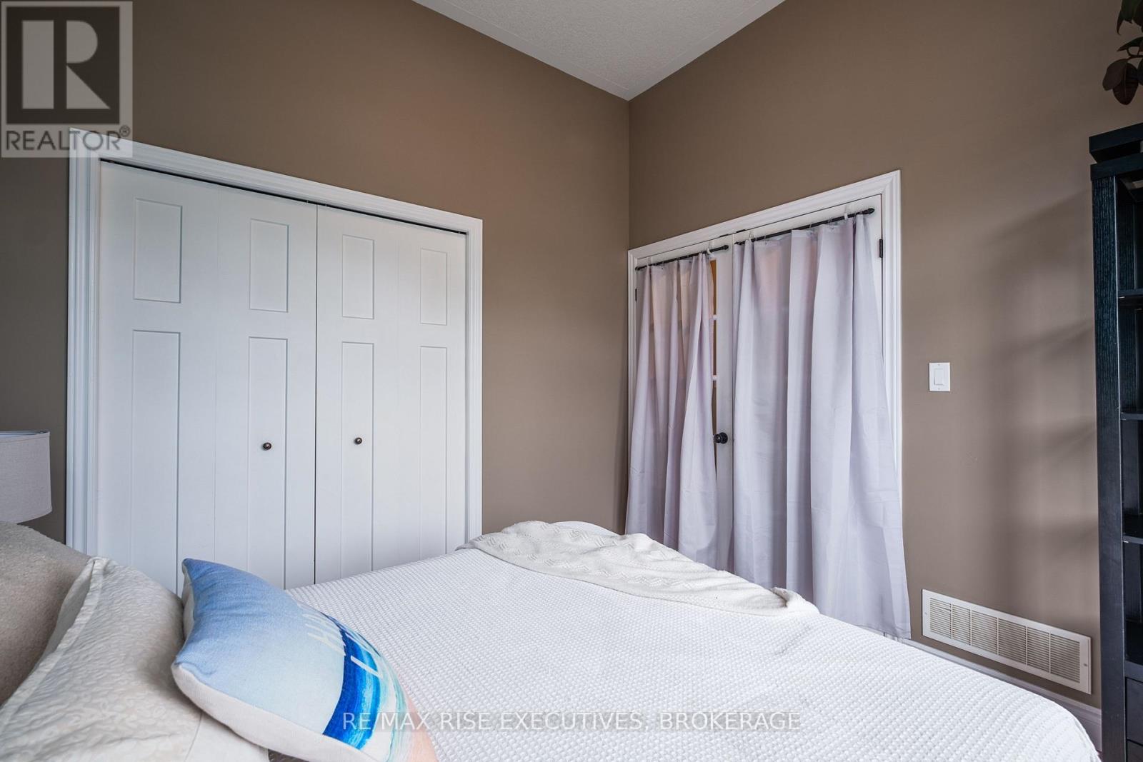 134 Islandview Drive, Loyalist, Ontario  K7N 0A5 - Photo 23 - X12150488