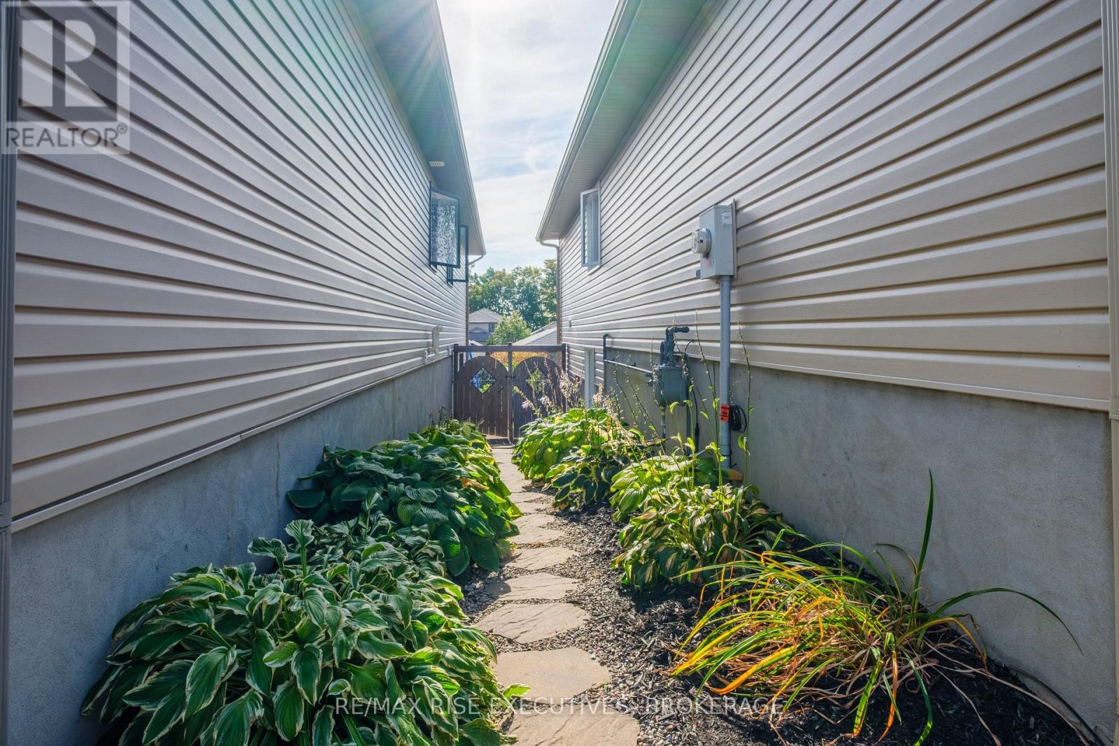 134 Islandview Drive, Loyalist, Ontario  K7N 0A5 - Photo 49 - X12150488