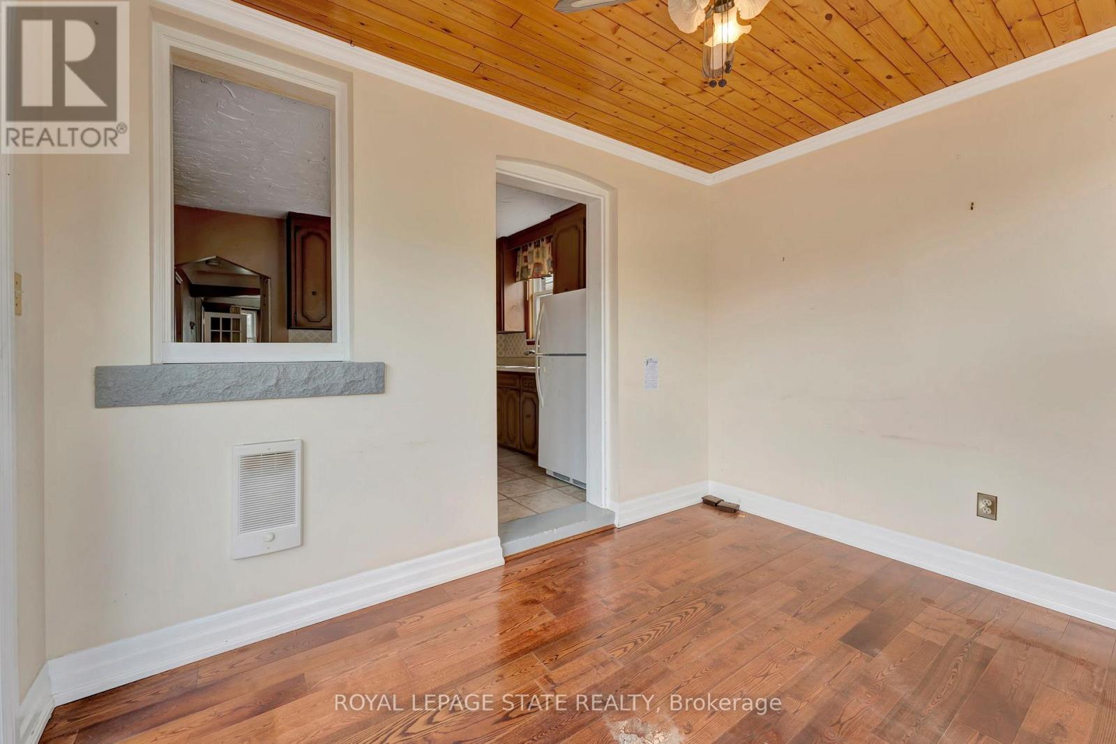 4 Park Row S, Hamilton, Ontario  L8K 2J4 - Photo 13 - X12150161