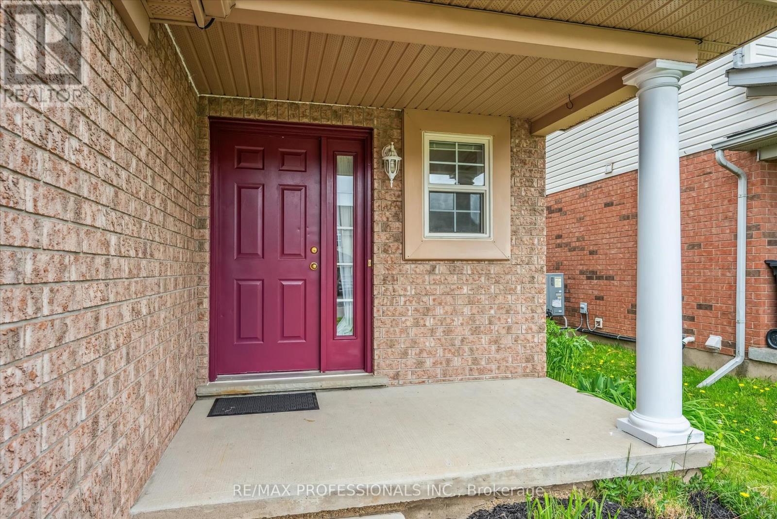 Property at 165 SILURIAN DRIVE image 3