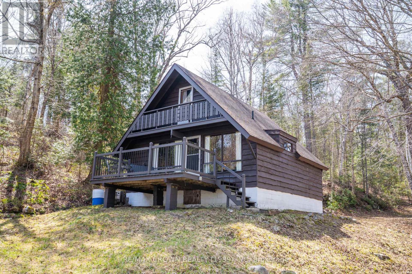 3 Bells Road, Unorganized Townships, Ontario  P0H 2K0 - Photo 5 - X12150493