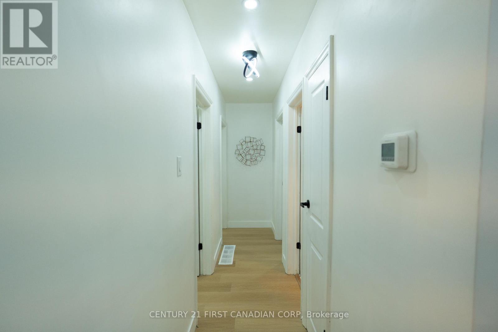 439 Hale Street E, London East (East N), Ontario  N5W 1G5 - Photo 16 - X12150515