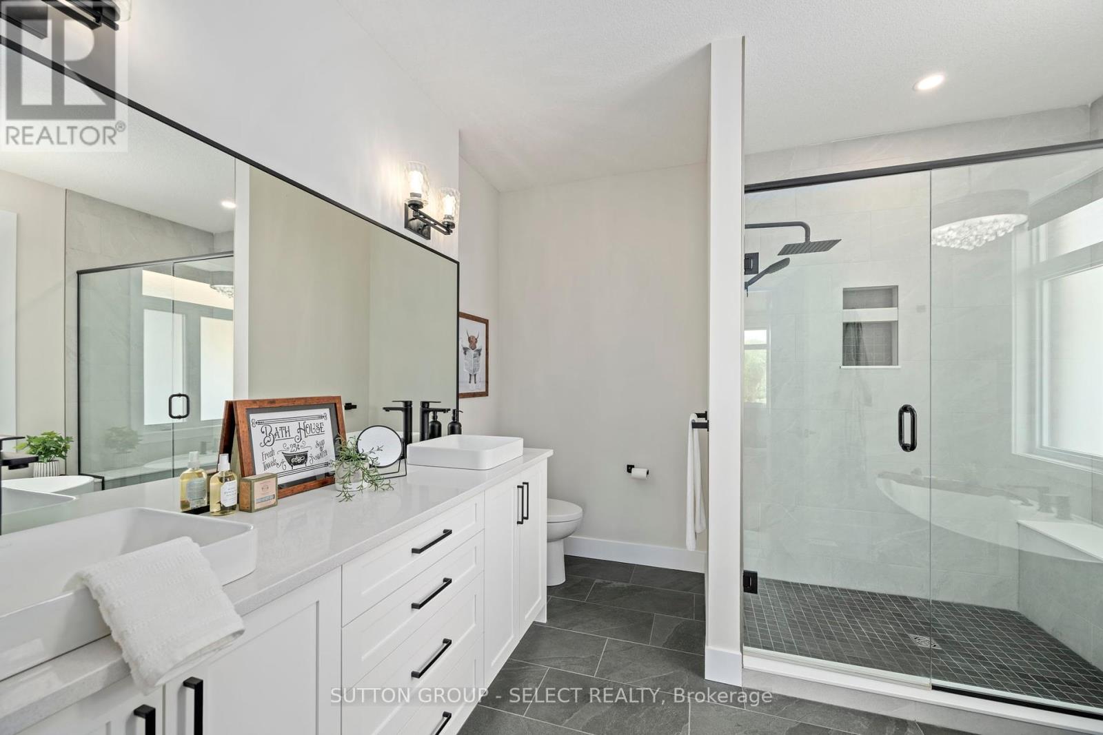 2222 Linkway Boulevard, London South (South A), Ontario  N6K 0K9 - Photo 20 - X12150541