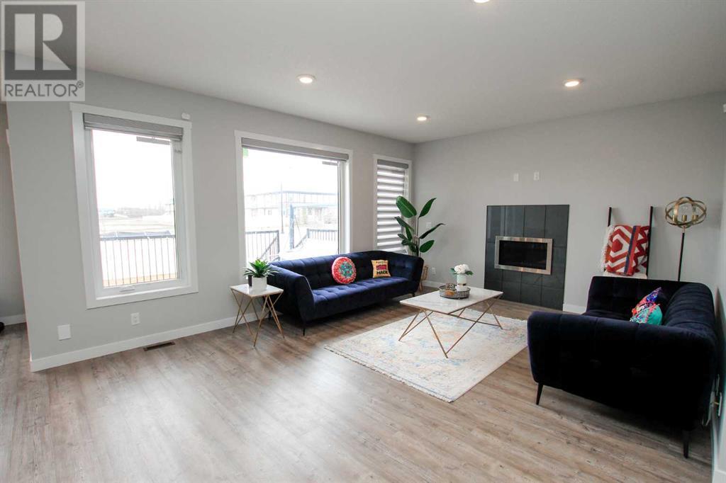 Property at 33 Larratt Close image 5