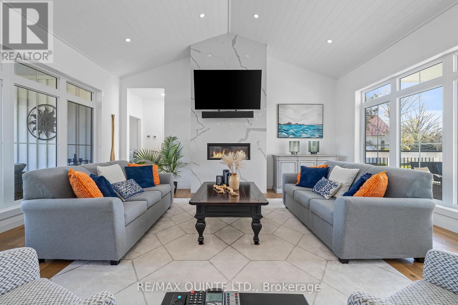 1688 County Road 12, Prince Edward County, Ontario  K0K 2T0 - Photo 8 - X12150370