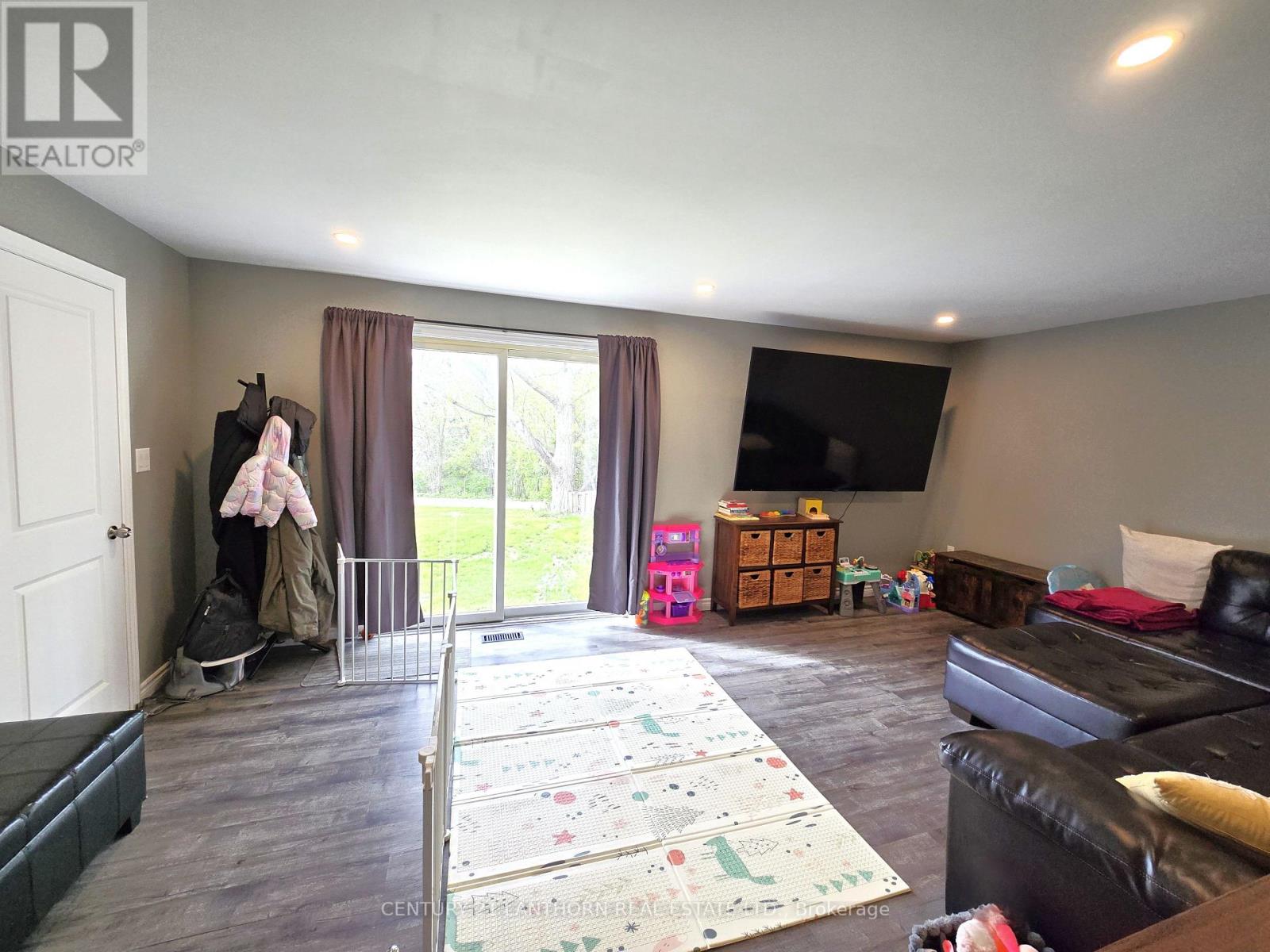 28 Gore Street, Stirling-Rawdon, Ontario  K0K 3E0 - Photo 13 - X12150401