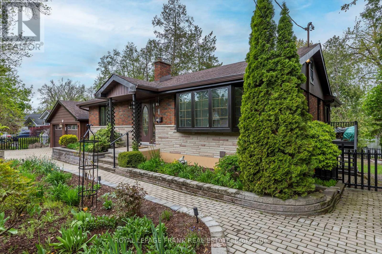 256 SHERIN AVENUE, Peterborough South, Ontario