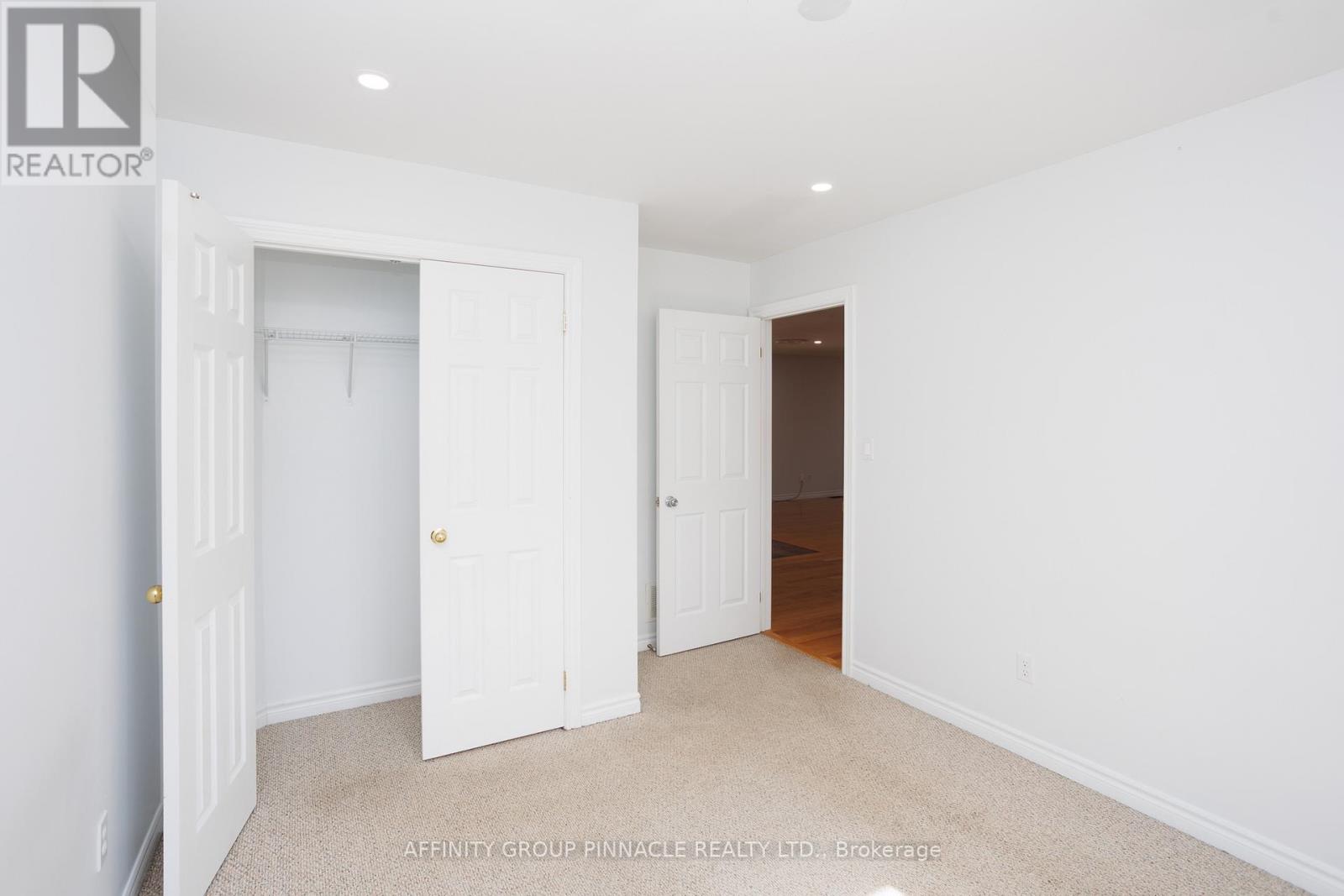 4 Champlain Boulevard, Kawartha Lakes, Ontario  K9V 0H9 - Photo 19 - X12150461