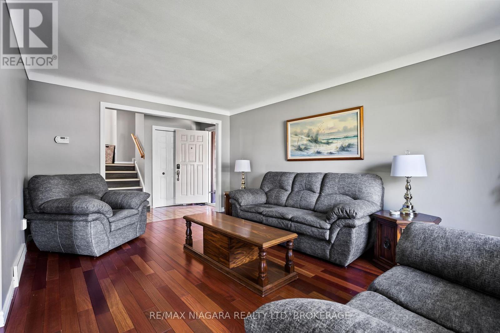 Property at 36 BENDINGROAD CRESCENT image 2