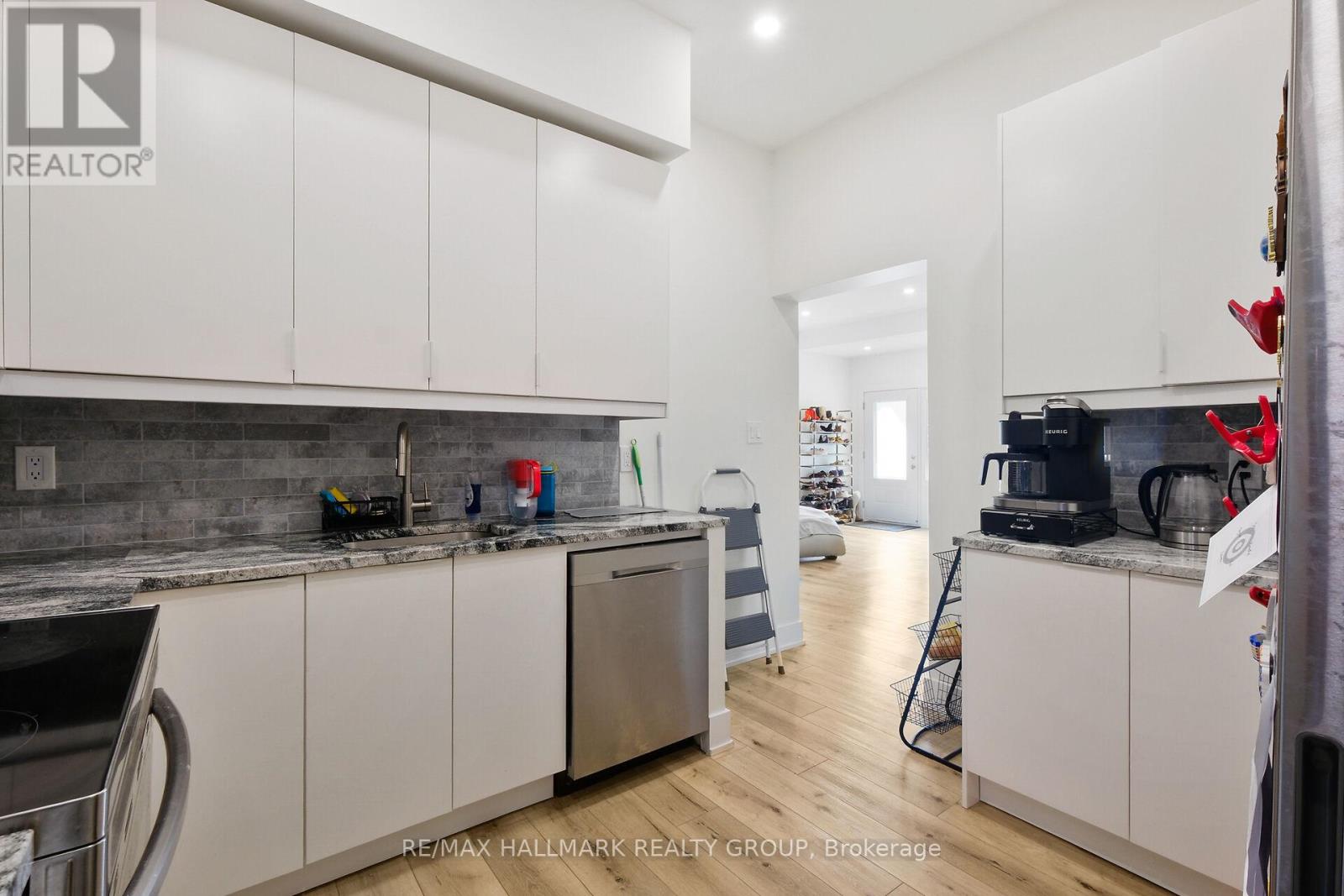 531 Mcleod Street, Ottawa, Ontario  K1R 5R2 - Photo 11 - X12150576