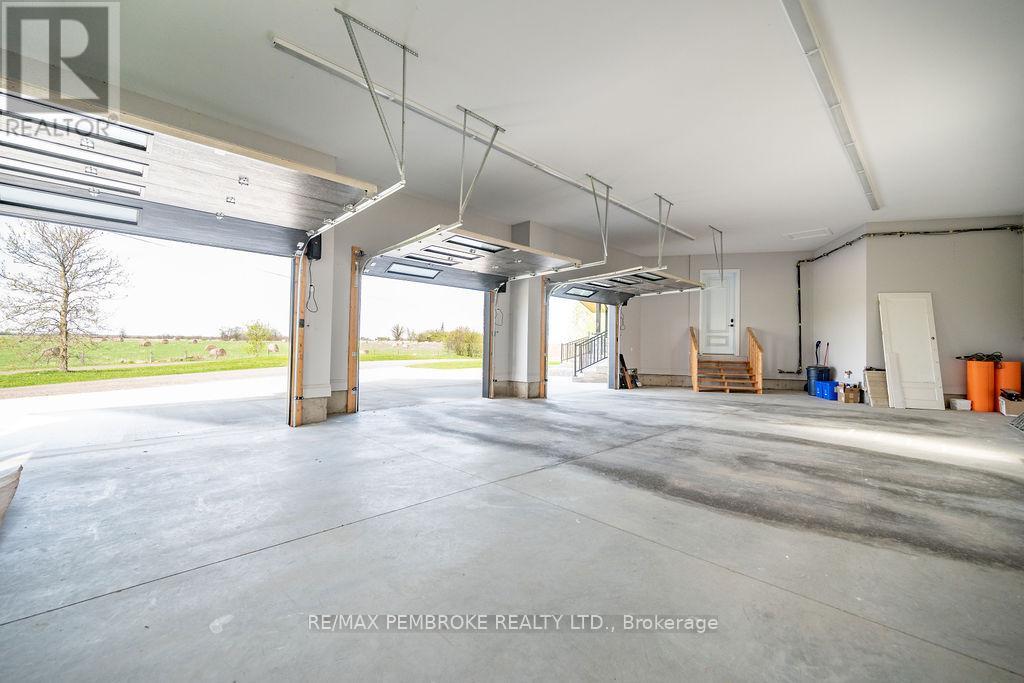 231 Finnerty Road, Whitewater Region, Ontario  K0J 1K0 - Photo 43 - X12150384