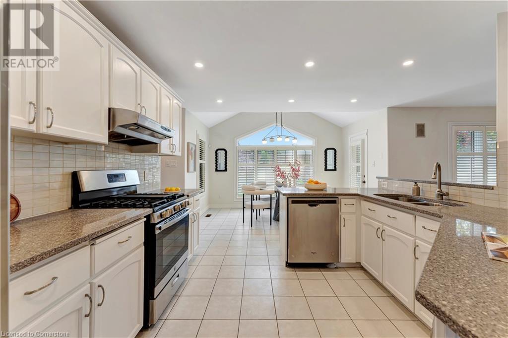 84 Gatestone Drive, Stoney Creek, Ontario  L8J 2V1 - Photo 9 - 40729061